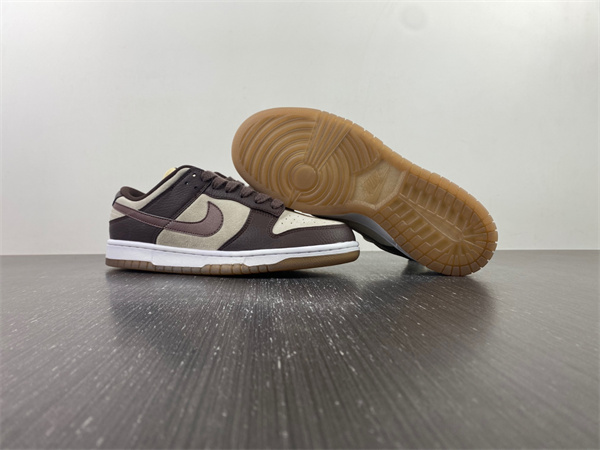 Nike Dunk Low Plum Eclipse