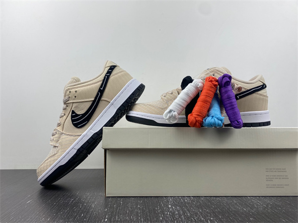 Nike SB Dunk Low Albino & Preto