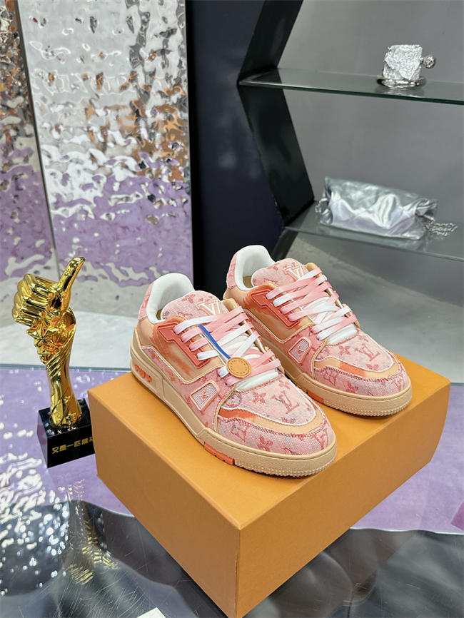LV Trainer Sneaker
