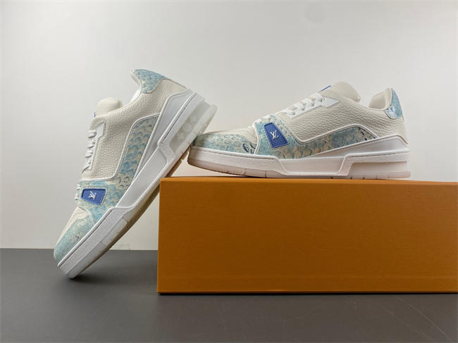 l0*is V*t0n lv trainer 48