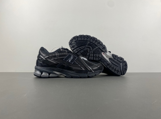 New Balance 1906A Black M1906AF