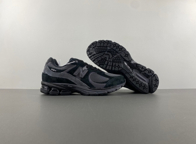 new balance NB M2002RBL