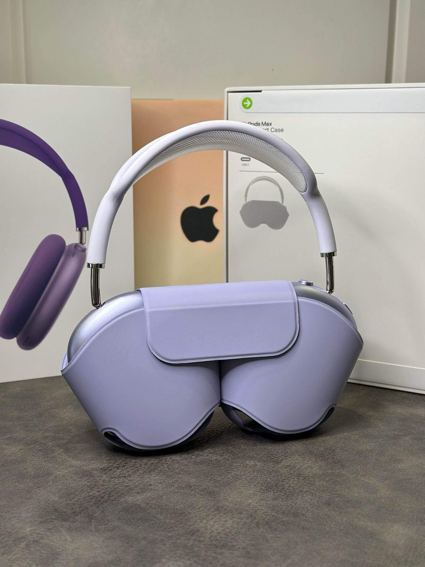 AirPods Max (purple)