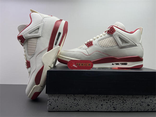 Air Jordan 4 Retro