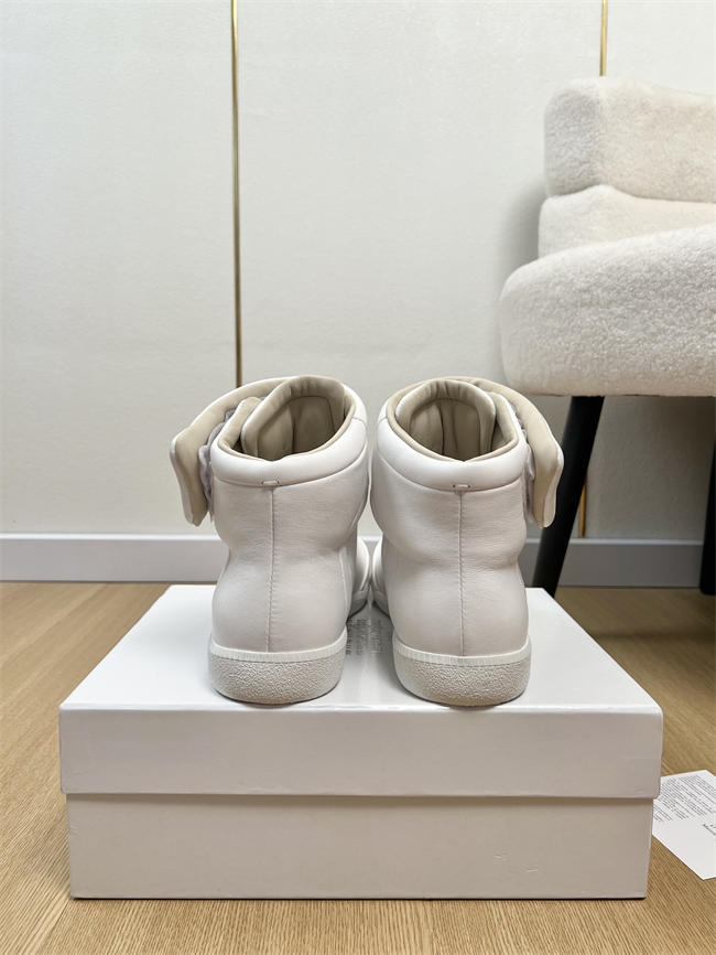 ma*s*n martin Ma*i*la sneaker