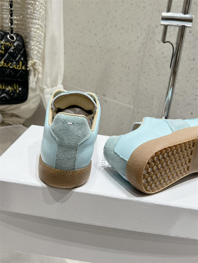 ma*s*n martin Ma*i*la sneaker