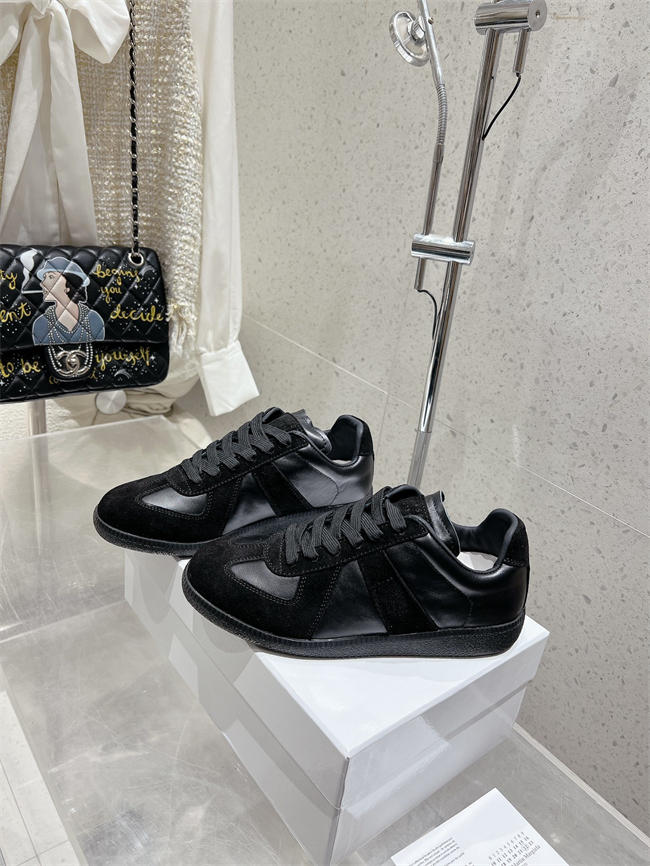 ma*s*n martin Ma*i*la sneaker