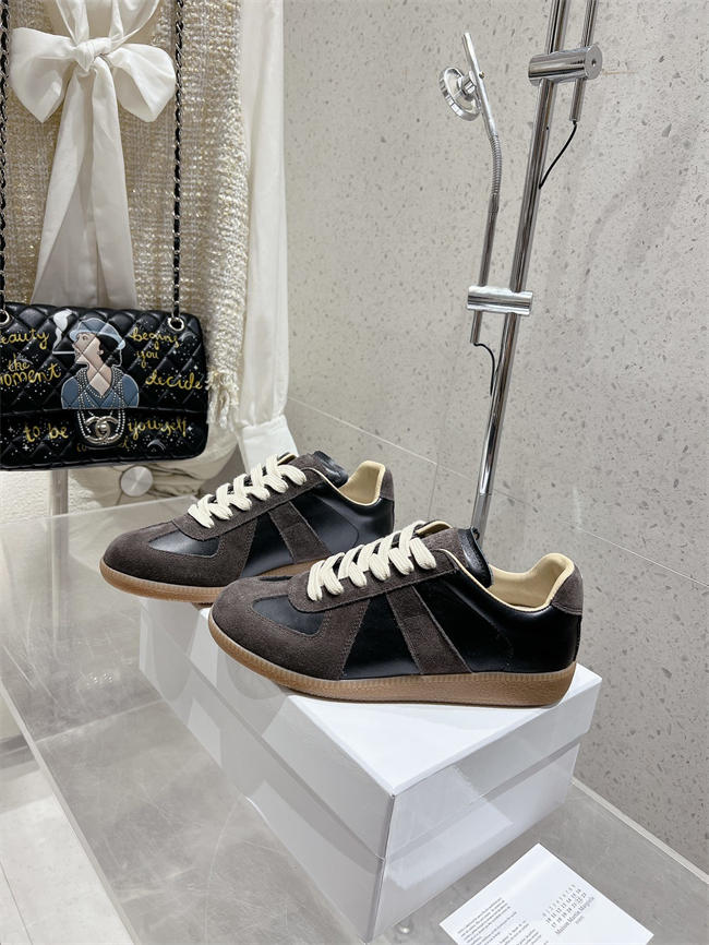 ma*s*n martin Ma*i*la sneaker